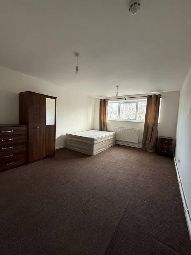 Nice Ensuite room  - Peartree Bridge  Main Photo