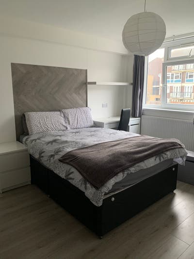 Smart Double Ensuite in Flatshare Main Photo