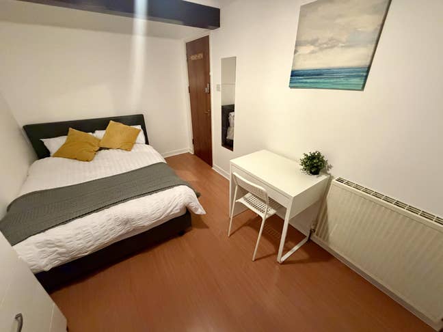 Room in nice house by the river Main Photo