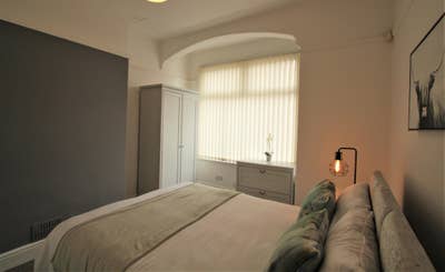  Didsbury Ensuite Room - Near Train (LEY8-1) Main Photo