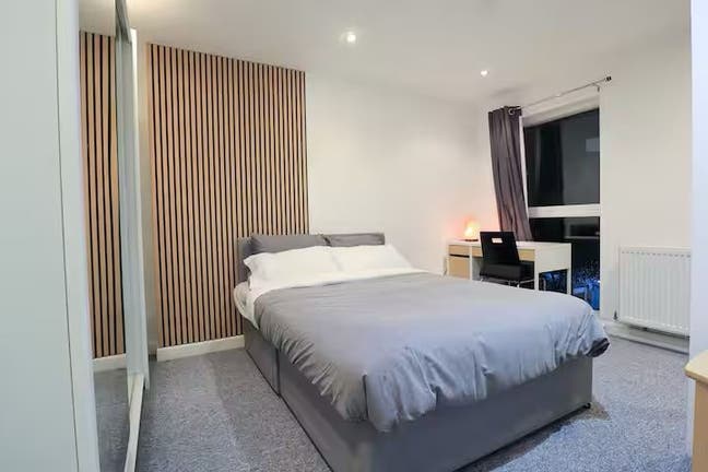 1 Bed Flat in Canary Wharf Main Photo