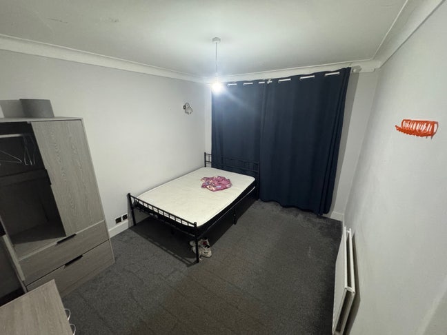 One Double room available  Main Photo