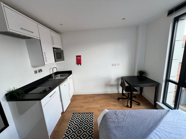 Modern Spacious Studios  Main Photo