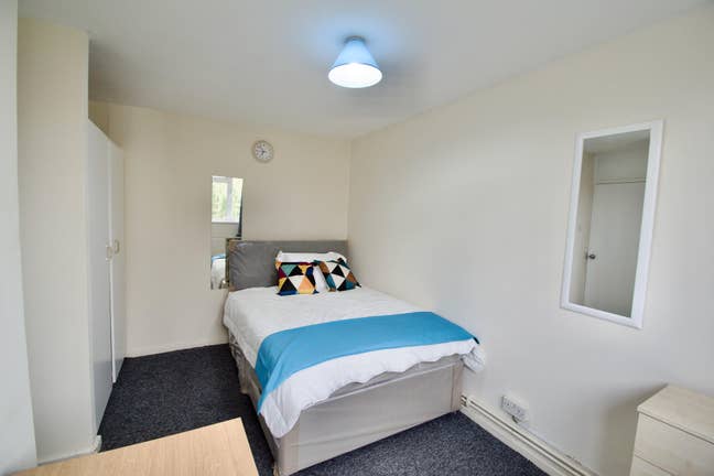 Short-Term Let - Great Value Rooms in Kilburn Main Photo