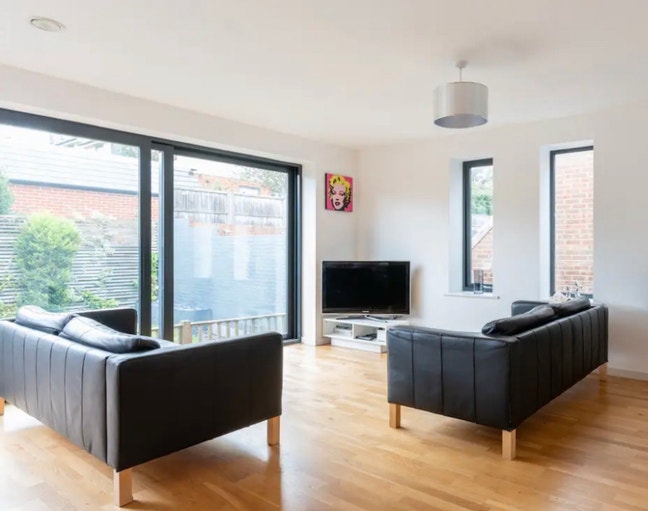 Large Double Room Available Brighton bills incl!  Main Photo