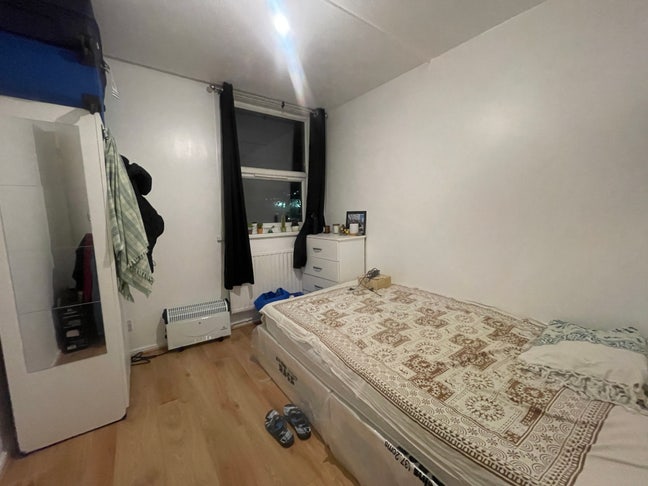 2 Lovely Room Near Edmonton/Silver Street inc bill Main Photo