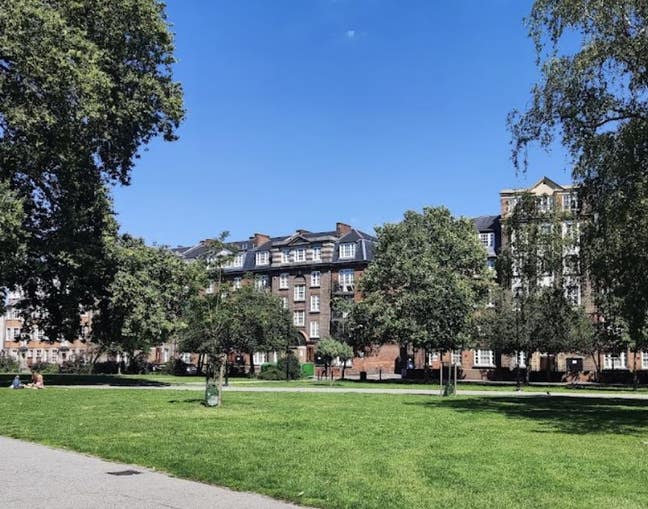 Large room Camberwell Green Main Photo
