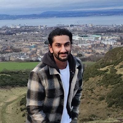 Looking for longer term stay in London  Main Photo