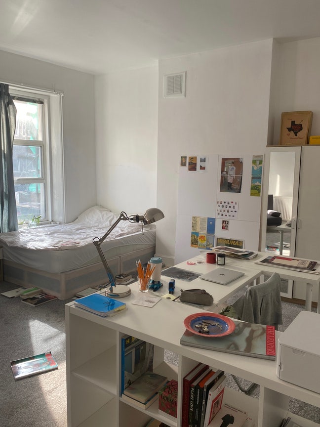 Huge bright room 10 mins from Portobello/Notting H Main Photo