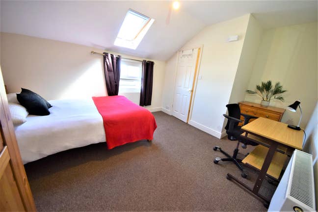  Double  Ensuite Central Reading  Main Photo