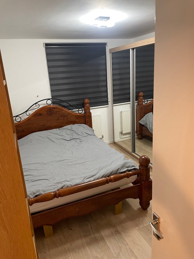 Double to  let Main Photo