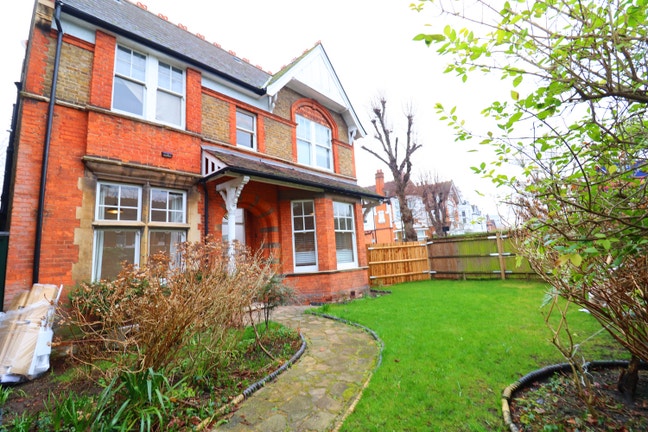 Luxury Rooms in Ealing Broadway 7mins to Elizabeth Main Photo