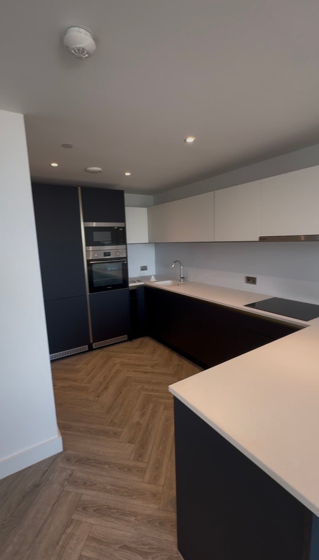 Tenancy take over  Main Photo