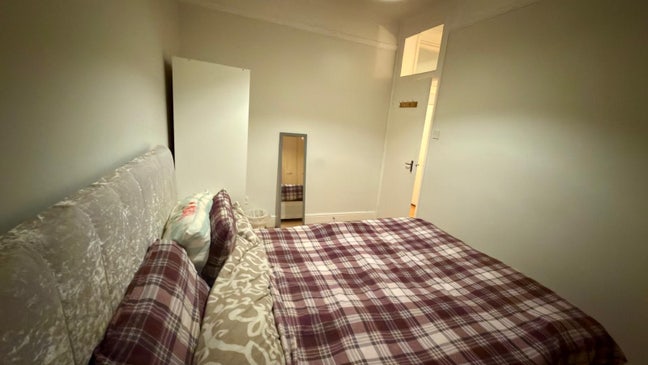 Fantastic room here!!  Main Photo