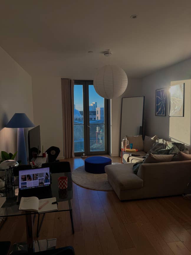 One Bed Flat - Riverside, Gym, Pool, Concierge  Main Photo