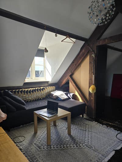  Large mezzanine with ensuite  Main Photo