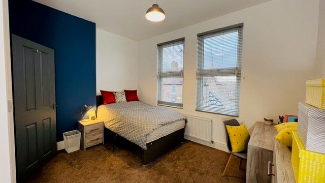 Live in Style in this Fabulous Home Main Photo