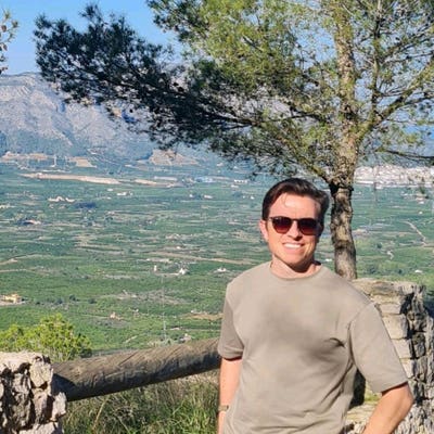 Looking for a short term room in London from May Main Photo