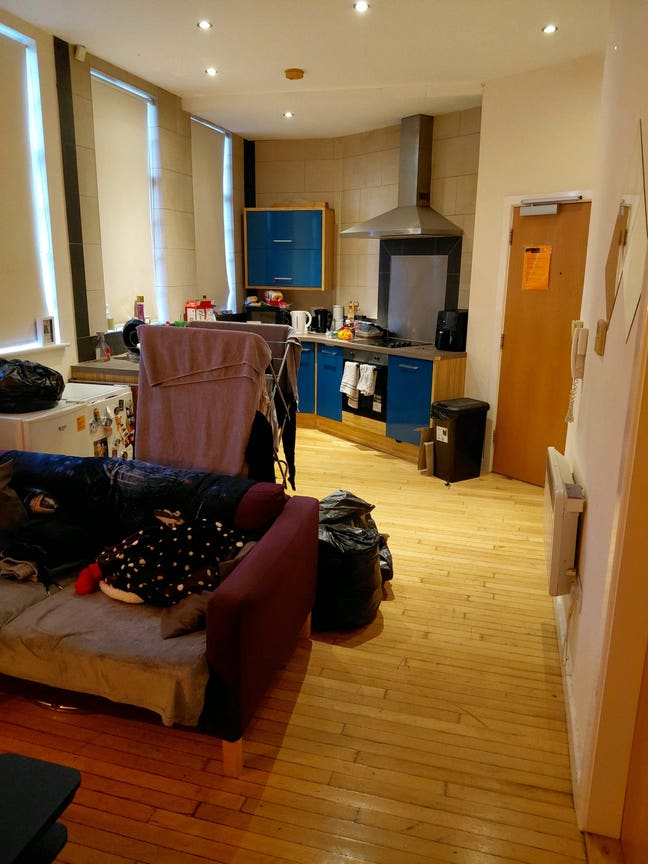 Someone to take over tenancy Main Photo