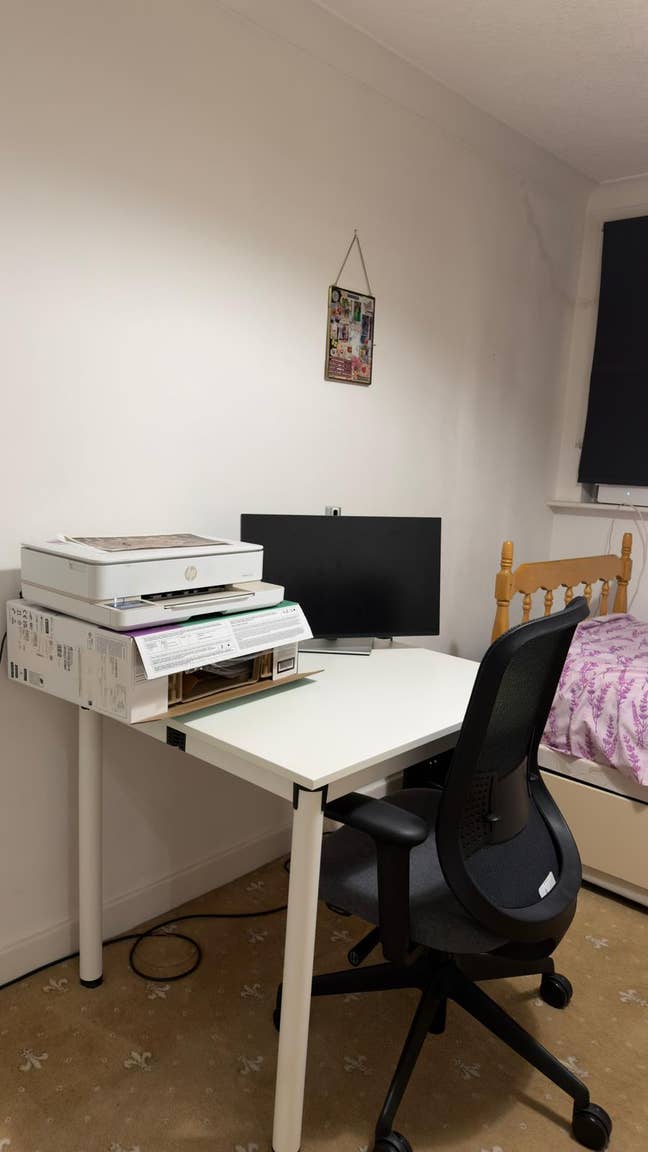 Furnished Room Available for Rent Main Photo