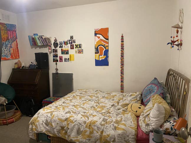 Short term let large Double room at cosy Oval Flat Main Photo