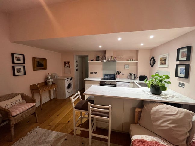 Beautiful garden flat to sublet in Richmond  Main Photo