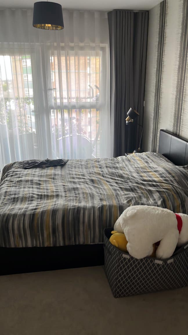 Super large master bedroom En-suite  Main Photo