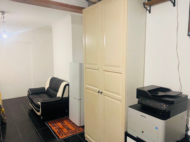 Northolt - Double Room for Rent  Main Photo