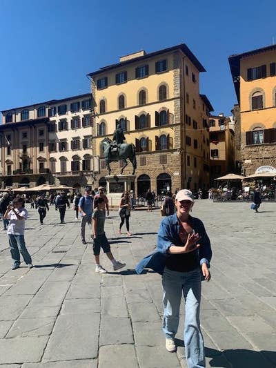 Looking for housing during postgrad Main Photo