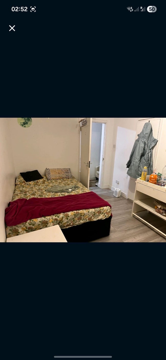 Double room share for female  Main Photo
