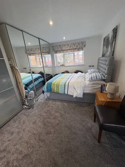 Double Room en suite Pinner Main Photo