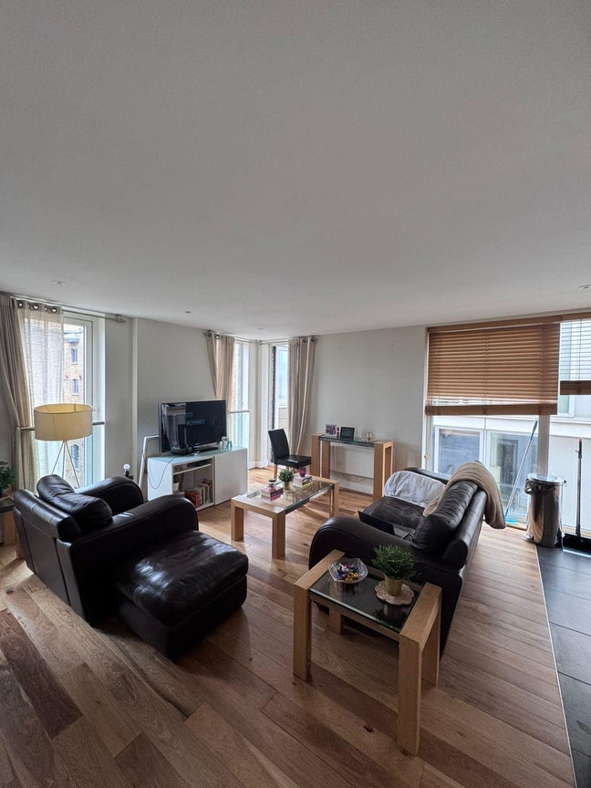 Cosy en-suite bedroom for short-term sublet Main Photo