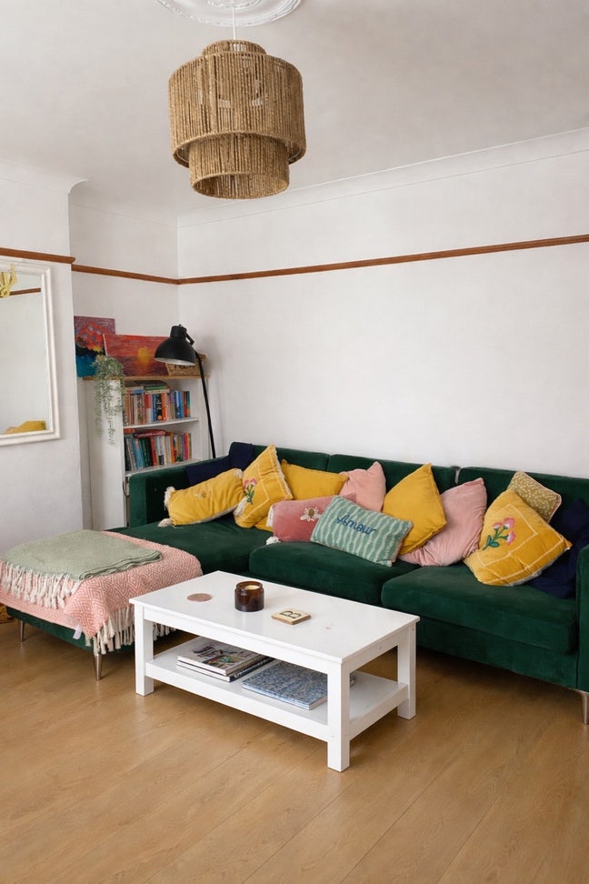 Spacious Double Room in Cosy Flat - available now Main Photo