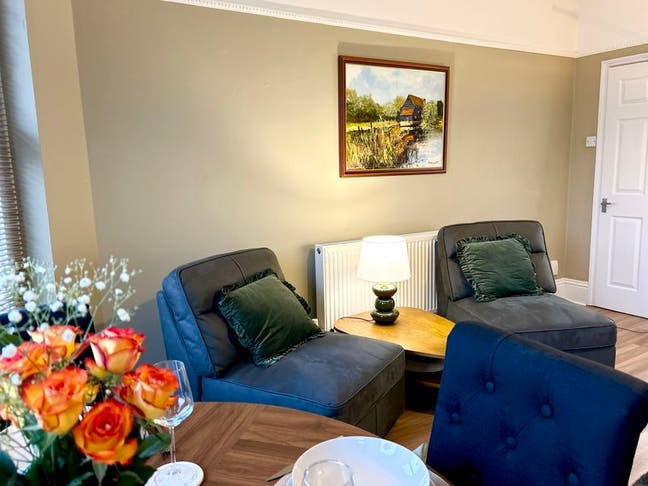 Luxury Victorian Maisonette | Serviced | Flexible Main Photo