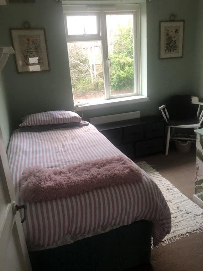 Quite house in quite location  Main Photo