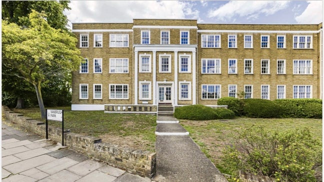 Greenwich Park facing 2 bed apartment  Main Photo