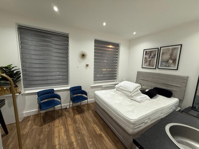 DSS-Studio Flat Available in Hanwell Ealing W13 Main Photo