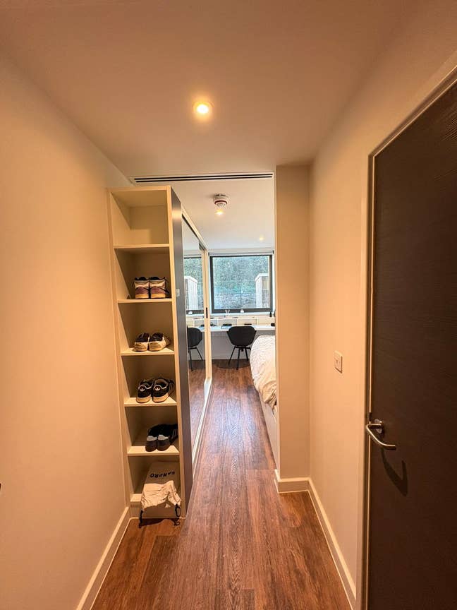 Palin Lux Room Main Photo