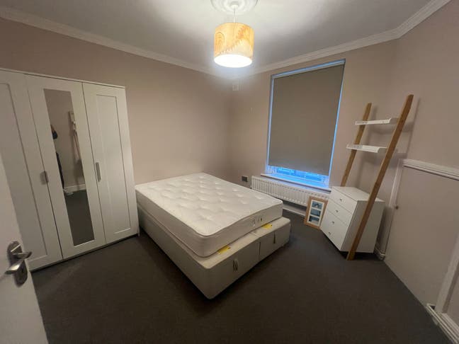 3 Rooms Kings Cross - All Bills inc Refurbished Main Photo