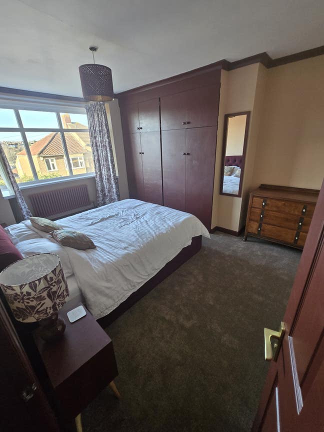 Spacious double on the edge of Purdown Main Photo