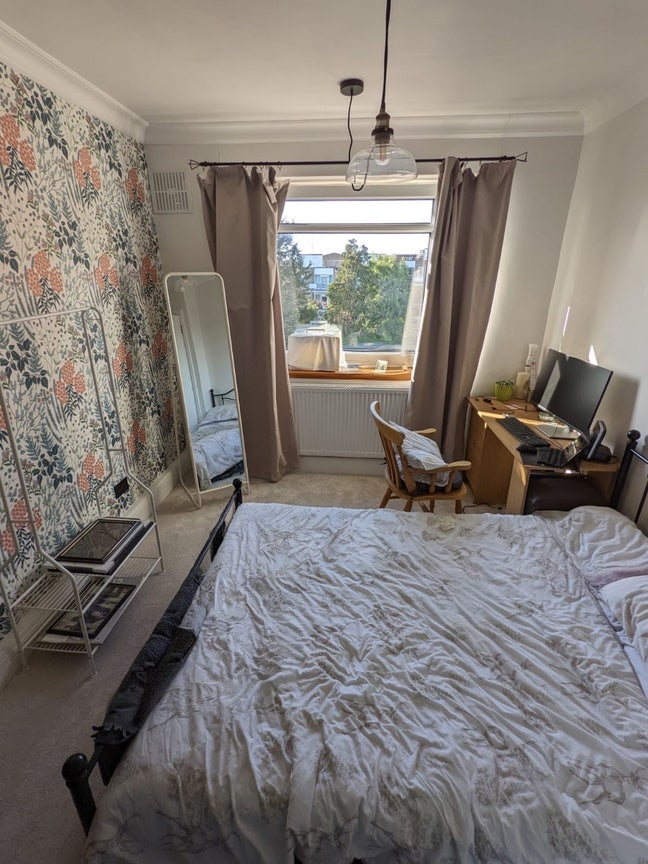Double Bedroom available in Kingston Main Photo