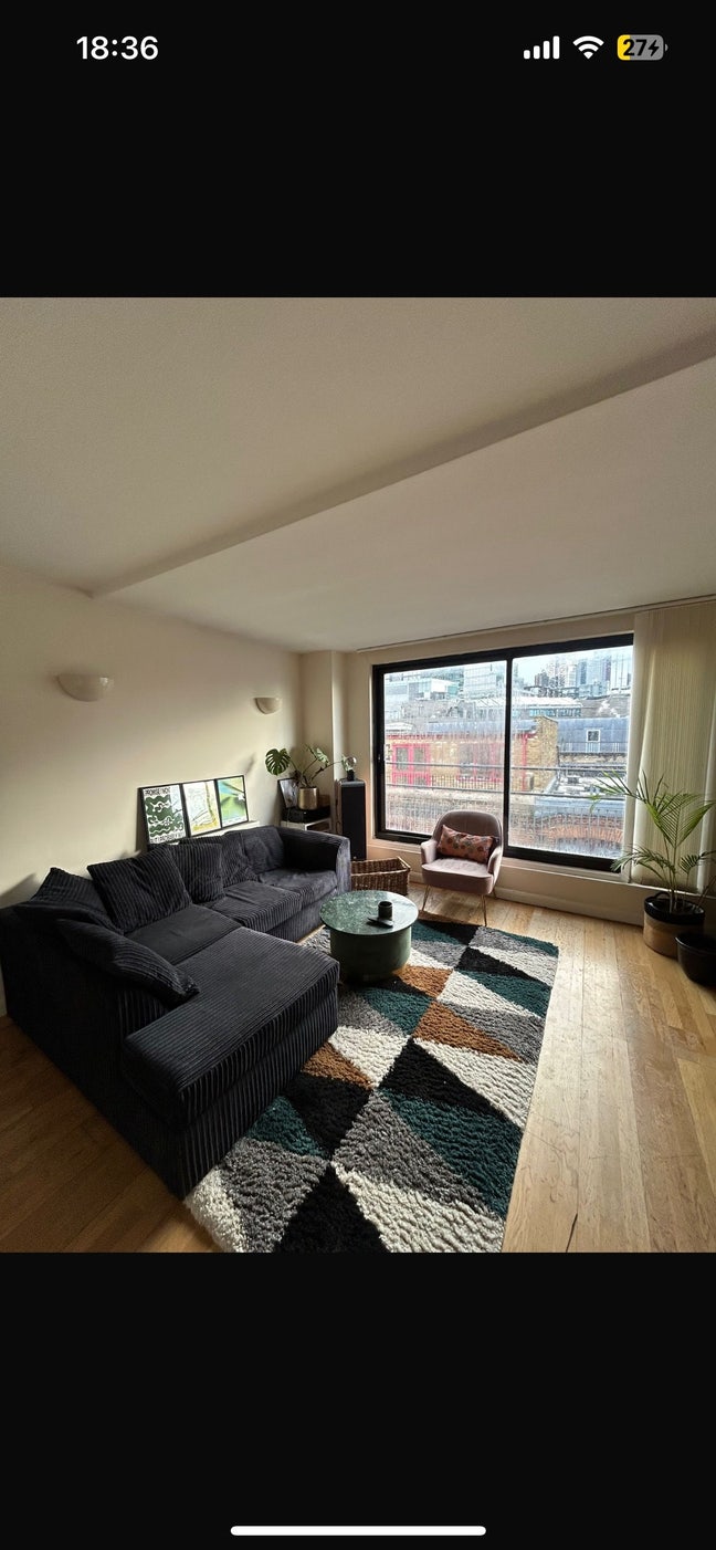 Top floor Shoreditch flat with amazing views Main Photo