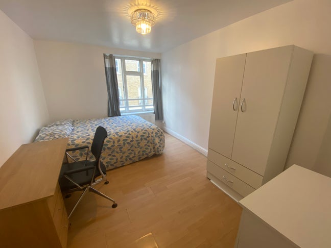 From 1St of Feb! Brilliant Location! Amazing Room! Main Photo