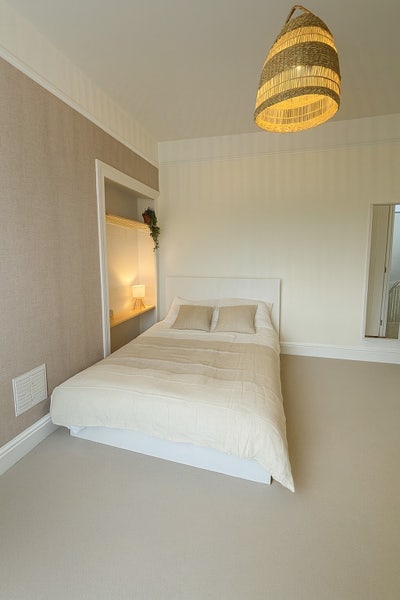 Double en-suite room newly renovated Co-Living  Main Photo