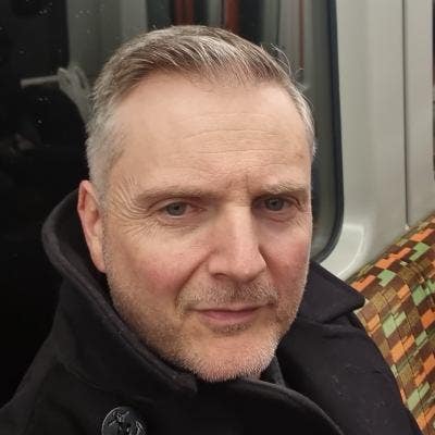 Professional looking for room in LDN for 3 days wk Main Photo