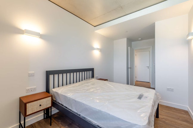 Great apartment for rent in Wembley park  Main Photo