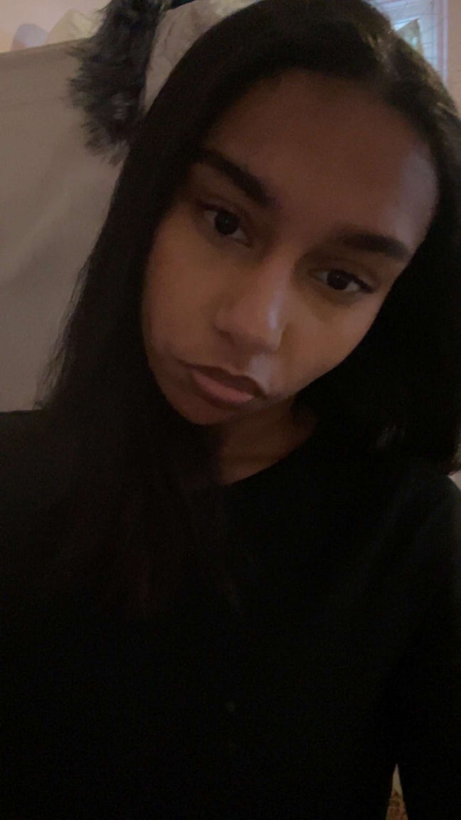 Looking For a Roommate :>  Main Photo