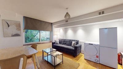 -Great 1 Bed Flat in Walworth - Book a Viewing Main Photo