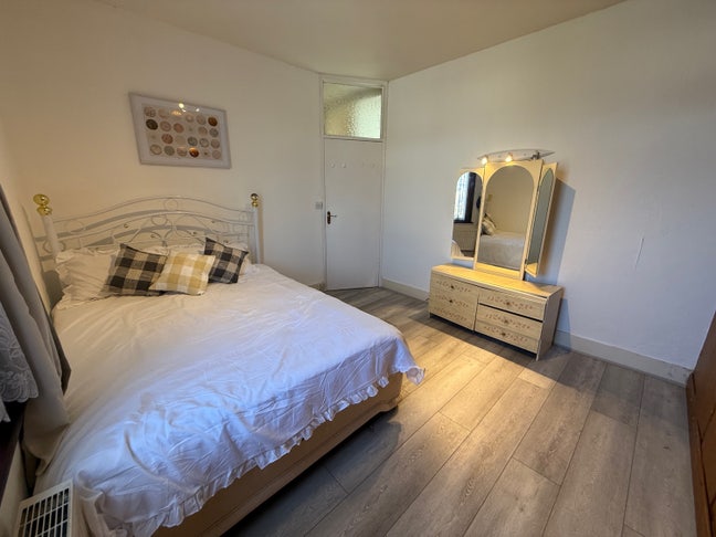 Double room | Ilford Redbridge Gants Hill Station Main Photo