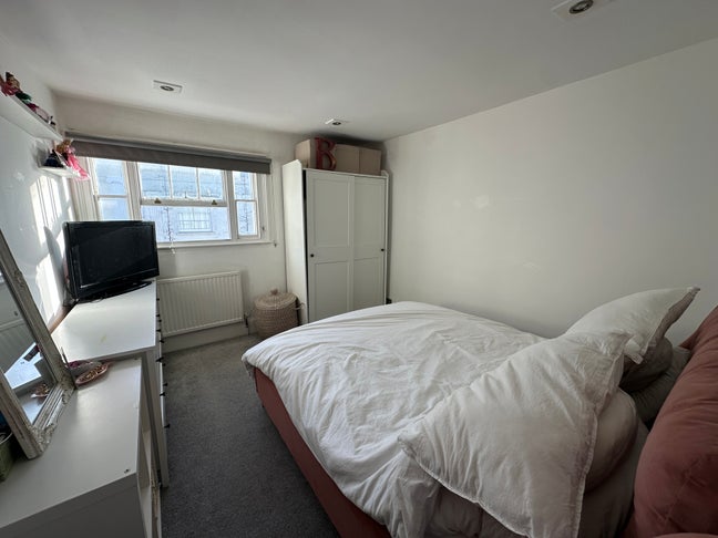 Double room in central Brighton maisonette Main Photo